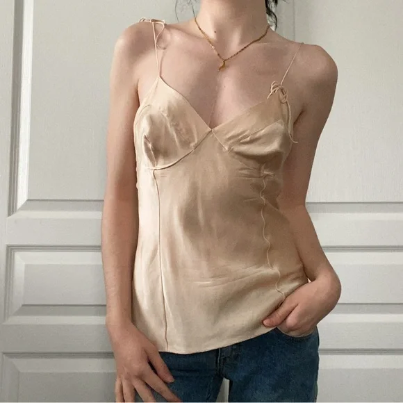 Christian Dior クリスチャンディオール キャミソール　アイボリー Christian Dior（キャミソール）のフリマアイテム一覧